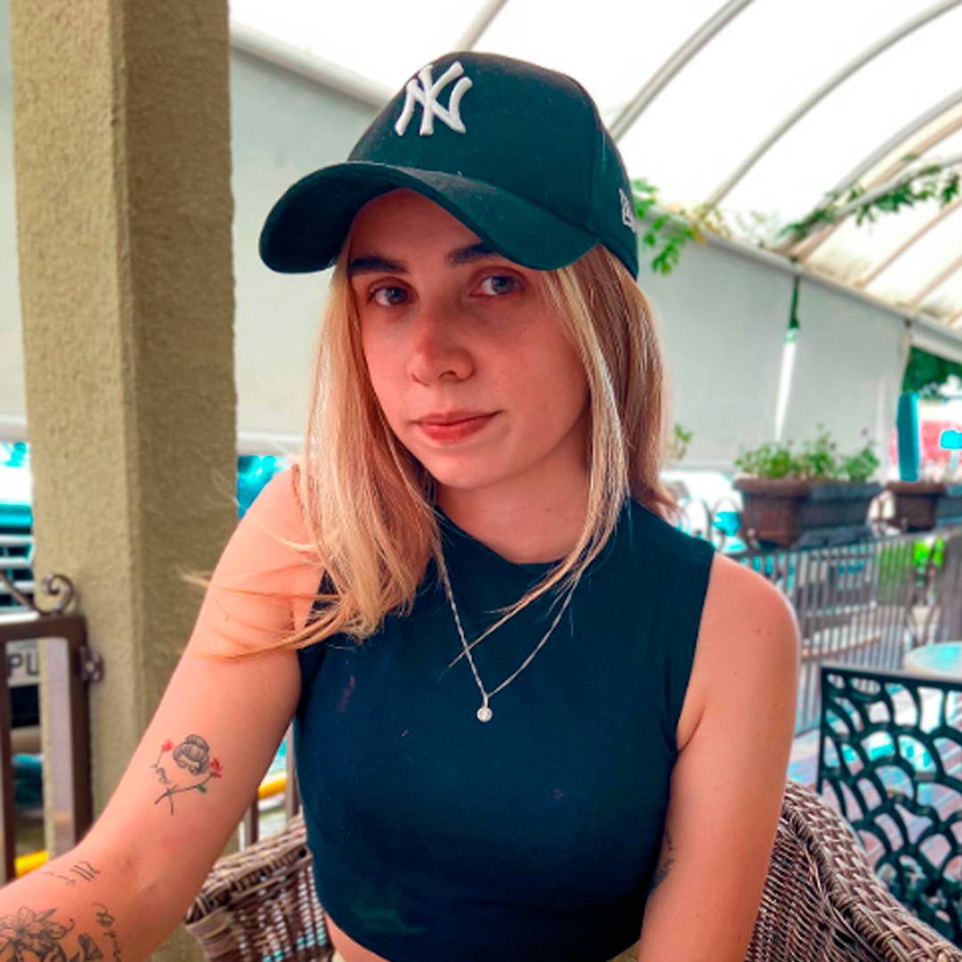 Gabriela Toledo – Social Media